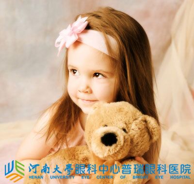 家長(zhǎng)朋友們，孩子斜弱視年齡越大越難治!