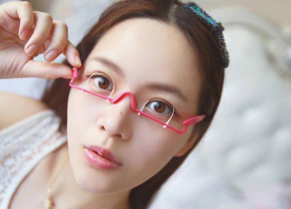 “雙眼皮神器”網(wǎng)上熱賣，當(dāng)心佩戴不當(dāng)患眼疾！