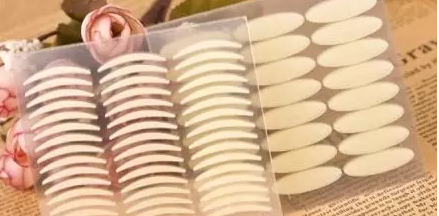 “美目貼”別依賴，小心眼皮下垂