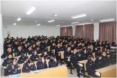 關(guān)注大學(xué)生視力健康，普瑞眼科走進(jìn)河南司法警官職業(yè)學(xué)院