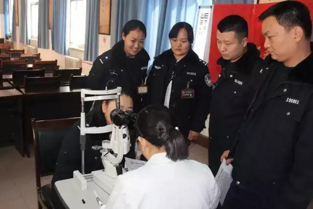 關(guān)愛民警視力健康，普瑞眼科走進(jìn)鄭州交巡警一大隊(duì)