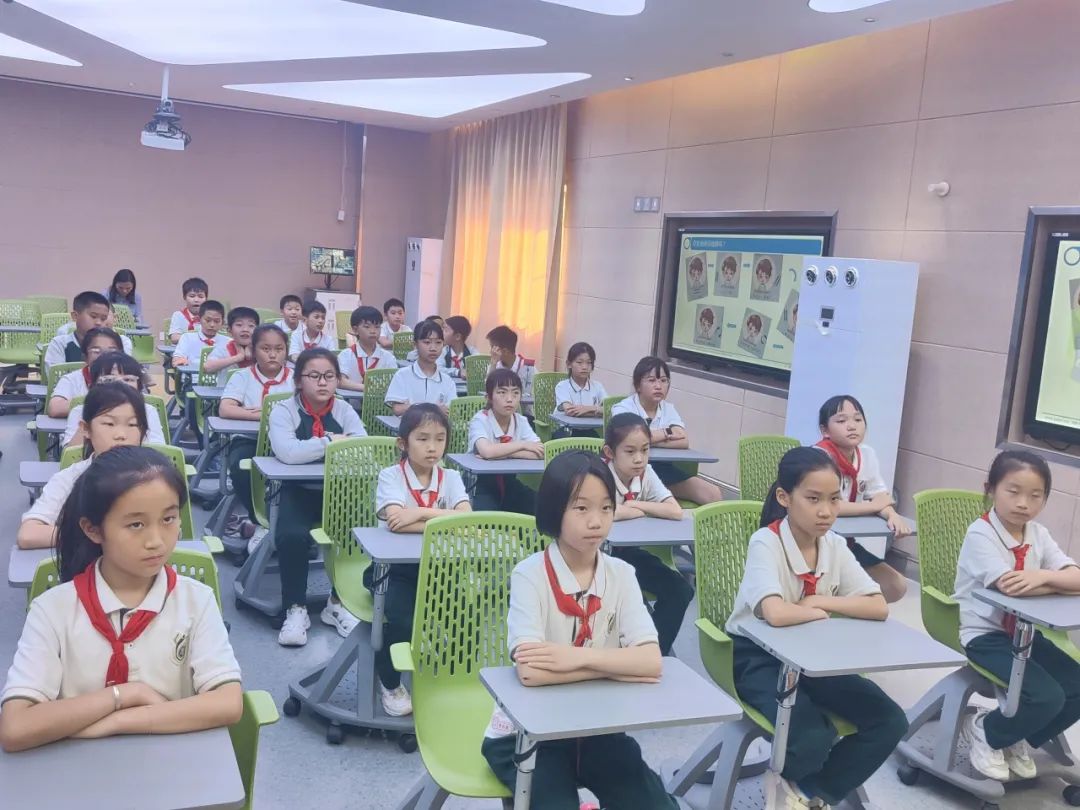 開展愛眼科普進校園活動，共筑青少年眼健康防護墻！